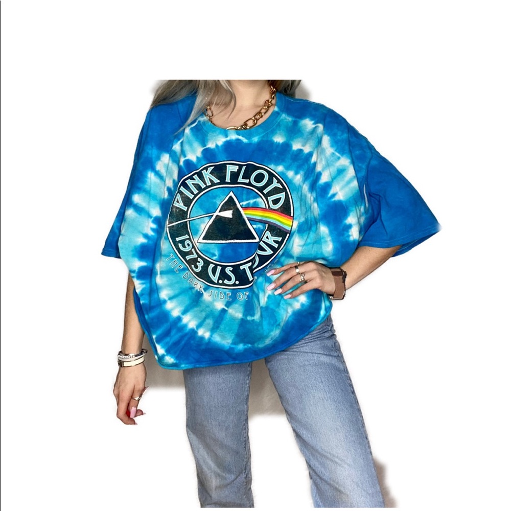 Oversized Pink Floyd graphic tie dye blue tee